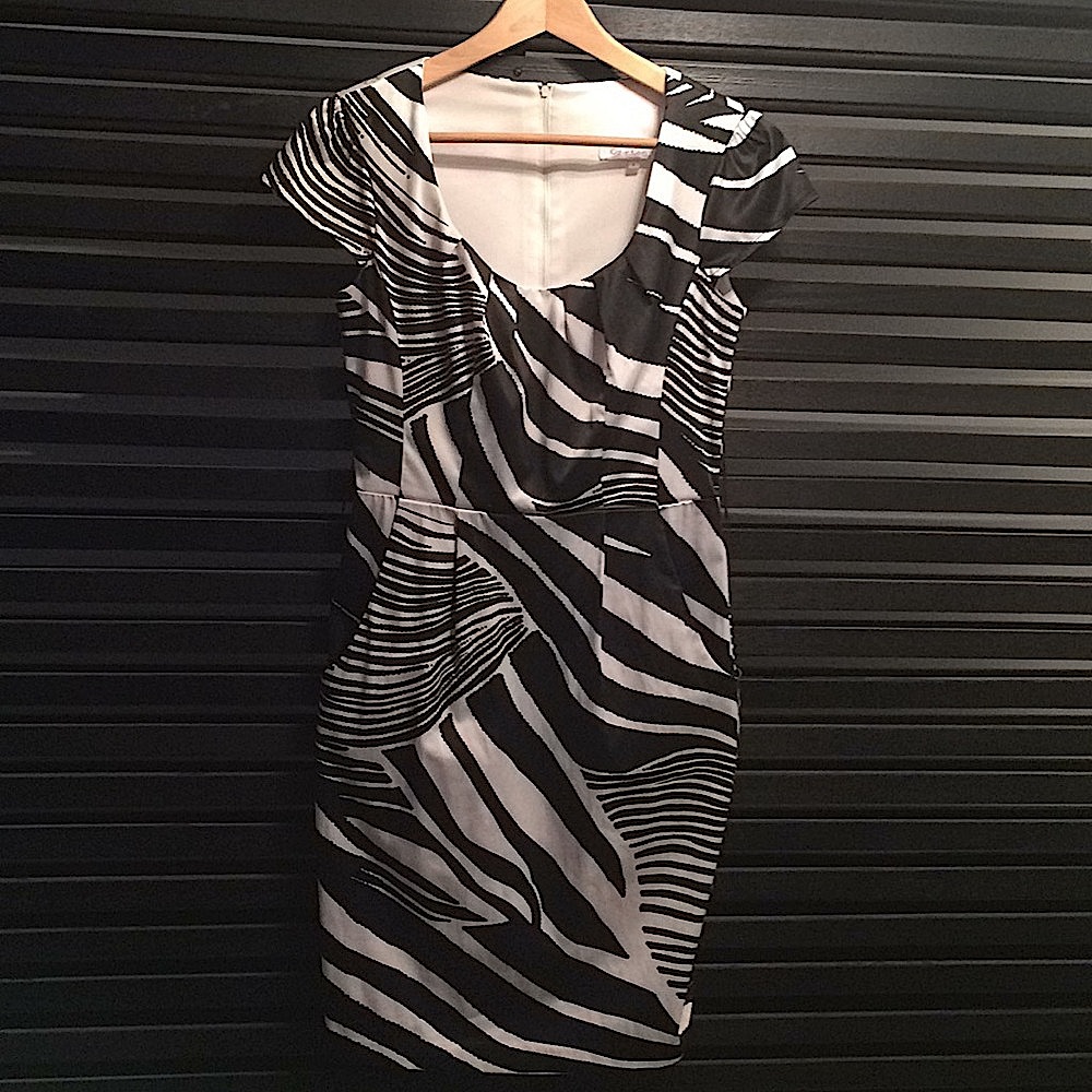 Calvin Klein Black & White Animal Design Dress - Picture 2 of 4